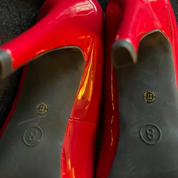 *Like New* Worthington Ruby Red Patent Leather Size 8 - Picture 7 of 7